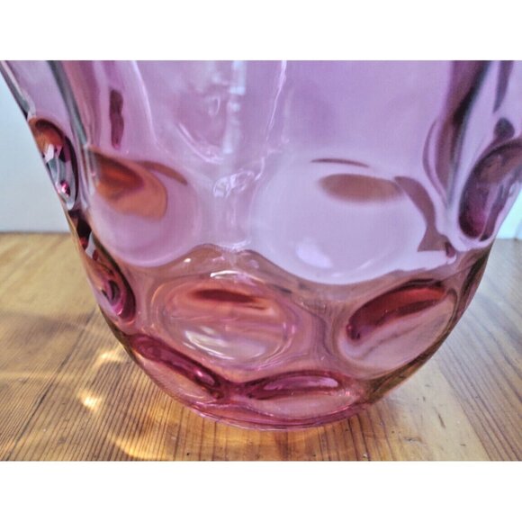 Vintage Fenton ''Dot Optic'' Cranberry Glass Ruffled Edge Vase - Picture 4 of 10